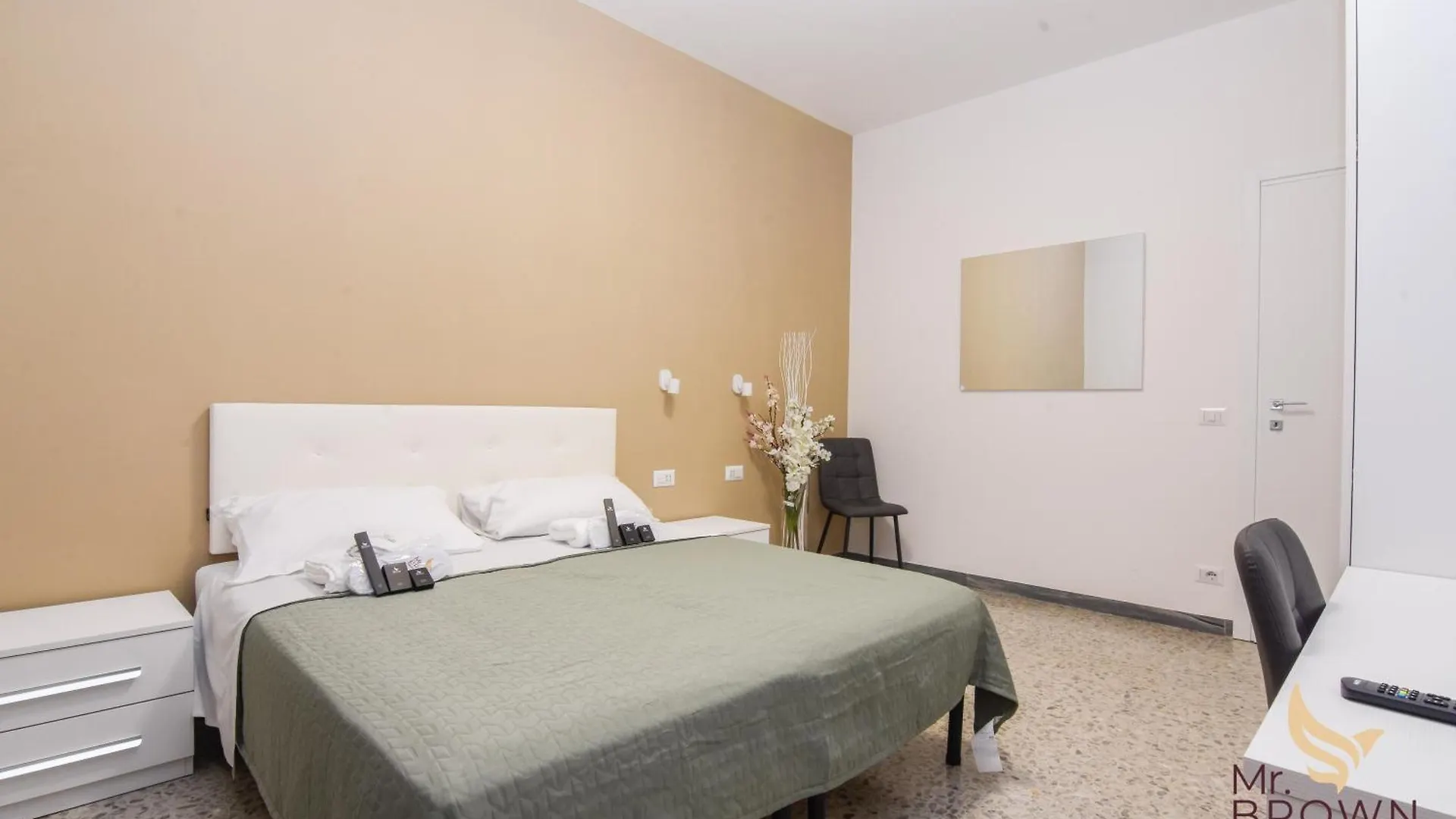 Mrbrown - Pincherle Room Rome Italy